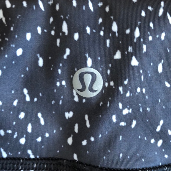 Lululemon leggings - Picture 6 of 7